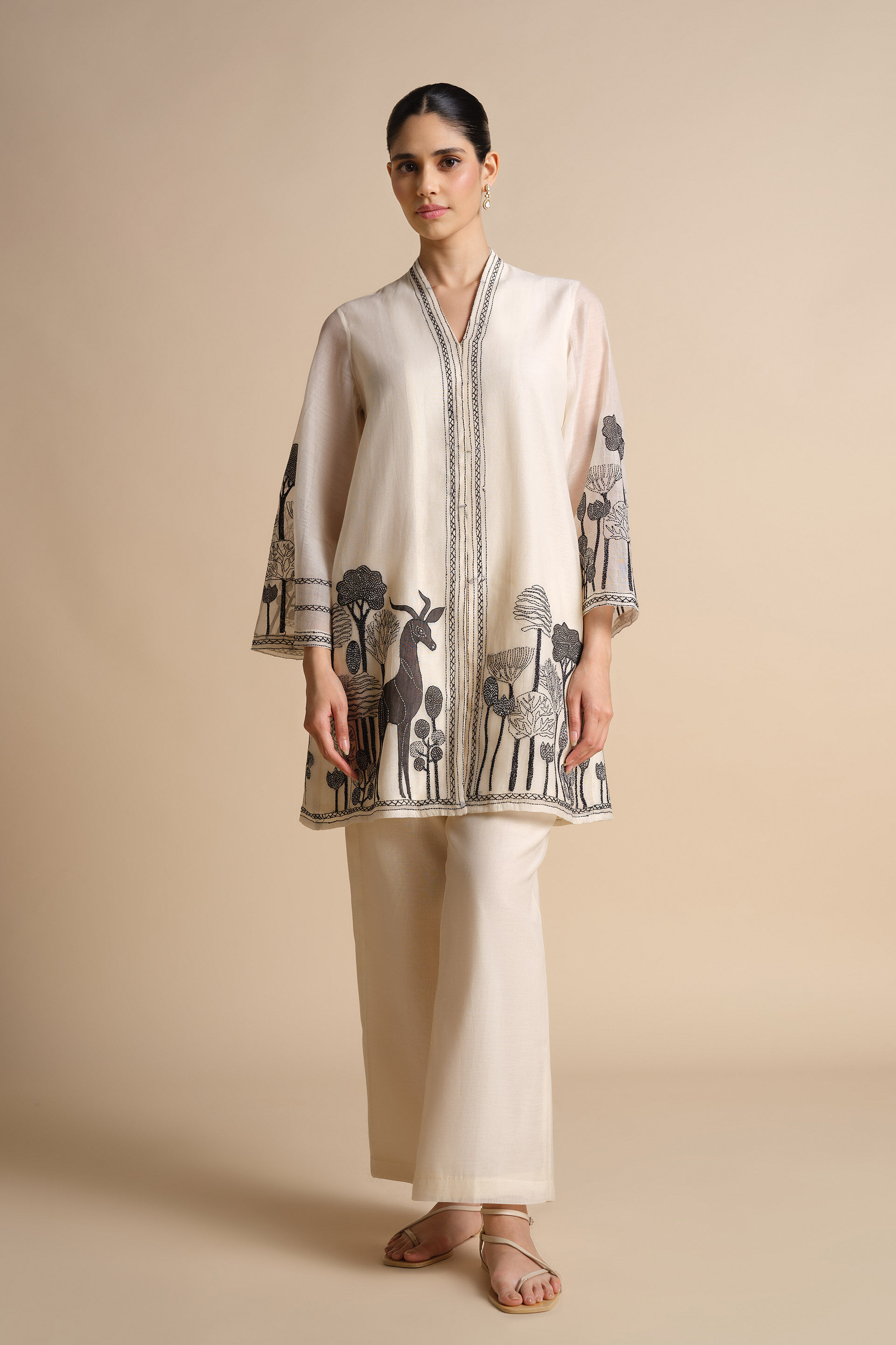 Guadalupe Hand-embroidered Kantha Mul Co-ord - Ivory